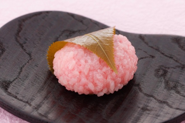『桜餅（こしあん）』（税込216円／1個）