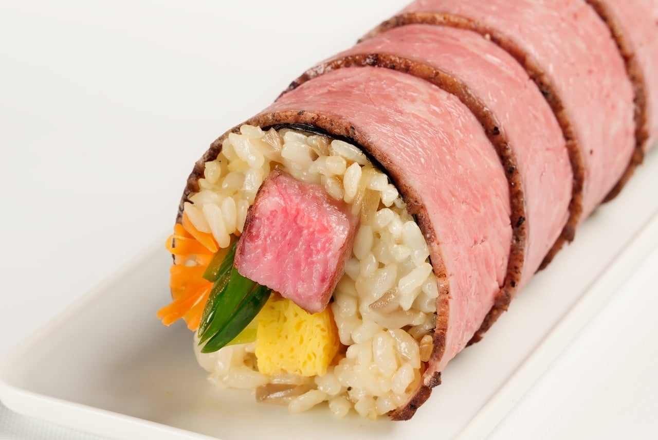 トリュフ香る黒毛和牛ステーキとローストビーフの贅沢恵方巻