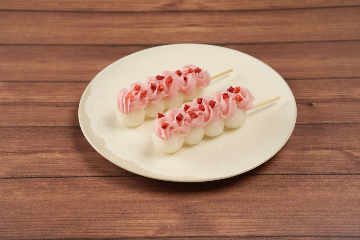 いろどり団子　いちごミルク