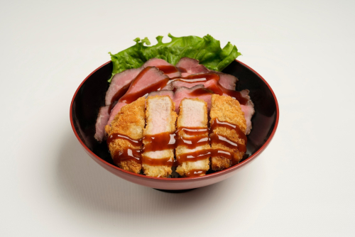 ローストビーフ＆豚ヒレカツ丼